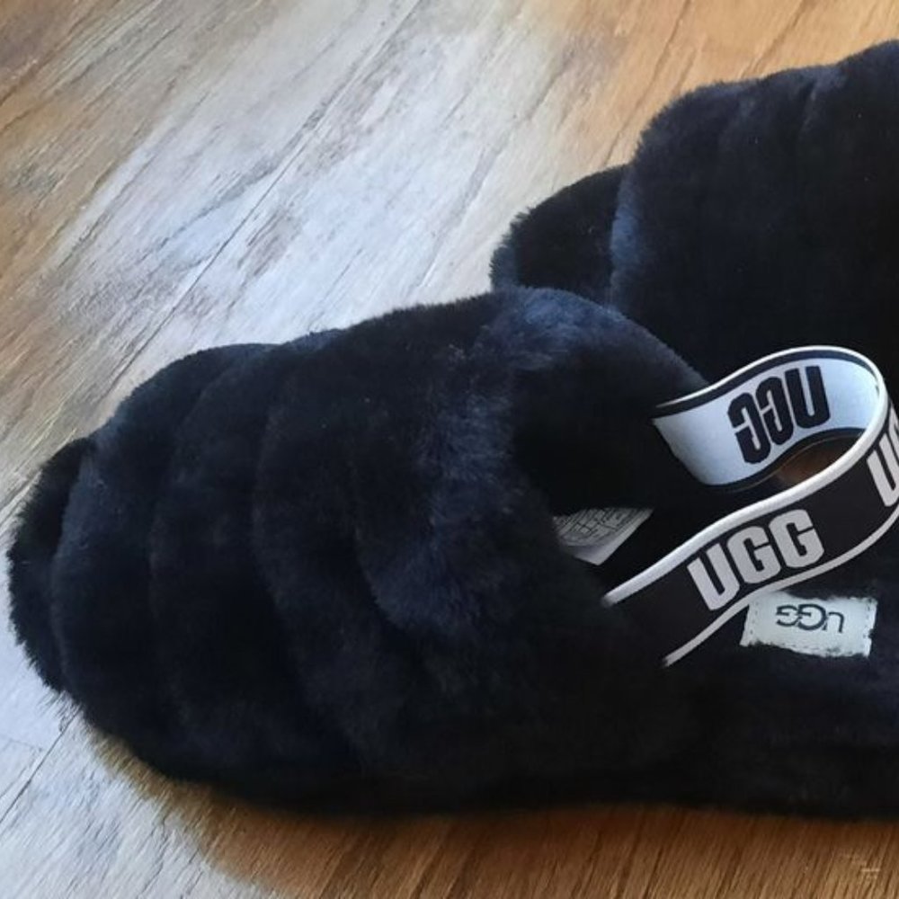 Women's UGG Fluff Yeah Slide Slippers (Size 10)